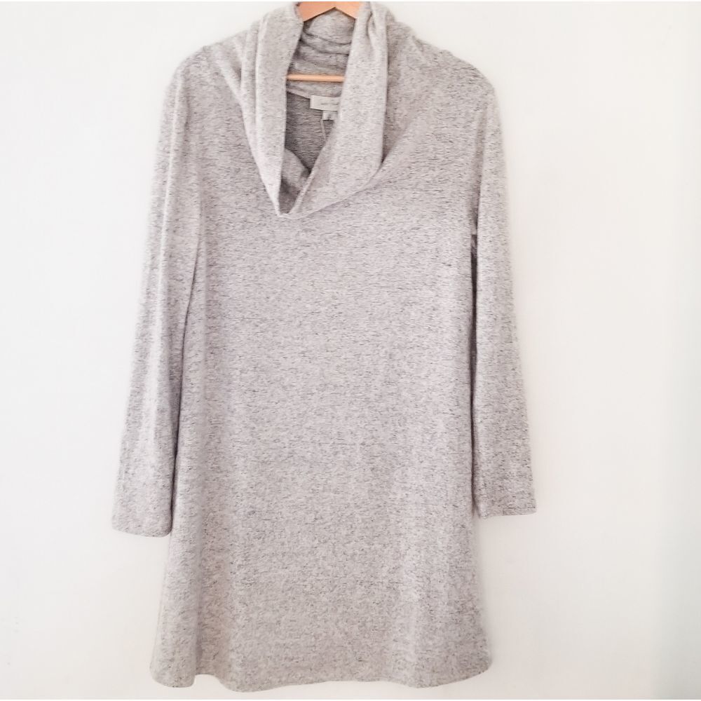 Charlie Paige sweater dress Gray color